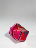 John Chamberlain, Sockets, 1977, Metallobjekt mit Acryllack und Polyesterharz