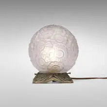 Art Déco, Globular table lamp with flowers