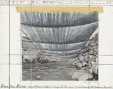 Christo, Over the River (Project), 1992, Grafit, Kohle, Wachskreide, Lackfarbe, Schwarzweißfotografie und Klebestreifen auf Karton, im originalen Acrylglasrahmen