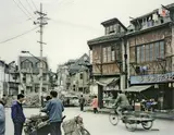 People on fuxing Dong Lu, Shanghai by Thomas Struth, 1997, C-Print, Diasec, sold Jun 2010