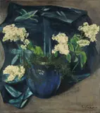 Willy Jaeckel, Stilleben mit weißem Flieder in blauer Kugelvase