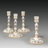Vier Leuchter mit Indianischen Blumen by Wien Porzellanmanufaktur Du Paquier, Um 1725, Porzellan, staffiert (aufglasur), vergoldet, sold Nov 2014