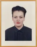 Thomas Ruff, Porträt (C. Hoffmann), 1989, C-Print, hinter Acrylglas kaschiert, im Künstlerrahmen
