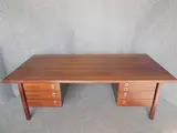 Arne Vodder, SIX-DRAWER ROSEWOOD DESK 72 x 203 x 95cm
