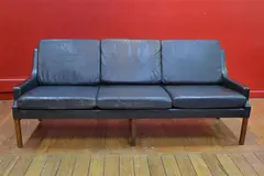 Rud Thygesen, A THREE SEAT SOFA, leather, rosewood