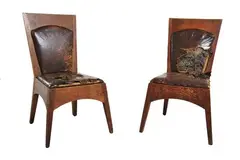Walter Burley Griffin, A PAIR OF NEWMAN COLLEGE DINING CHAIRS, 1916, 1916, oak, leather