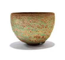 Gertrud and Otto Natzler, Glazed bowl, c. 1958, Ceramic bowl with green and brown Crater glaze with drop