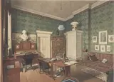 Eduard Gaertner, Zimmer des Direktors im Joachimsthalschen Gymnasium“ (Berlin), 1857, Aquarell und Deckweiß über Bleistift auf chamoisfarbenem Velin (Wasserzeichen: J Whatman)