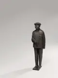 Gustav Seitz, Brecht mit Mütze (Statuette II), 1957, Bronze mit braunschwarzer Patina