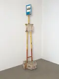 Darren g, Stop, 2007, Gefundenes Busschild, Stahl, Beton, Backstein und Plastik