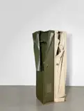 Olaf Metzel, Aus: „Bond Store Lockers, 1990, 2 Metallspinde, zersägt