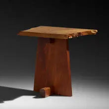 Mira Nakashima, Minguren end table, 2014, English oak burl, American black walnut, East Indian laurel