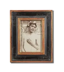 Wilhelm von Gloeden, L'Offerta, 1902, albumen print, mounted
