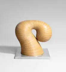 Joannis Avramidis, Kopf – Das Trojanische Pferd, 1970, Kunstharz auf Aluminiumkonstruktion