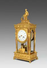 Paris, um 1810, Empire-Pendule mit ägyptisierenden Figuren, Um 1810, Bronze, feuervergoldet - matt und hochglanz; Emailziffernblatt; Glas, geschliffen