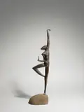 Katharina Heise, Tänzerin, 1922, Bronze mit schwarzbrauner Patina, auf Steinsockel montiert