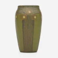 Arthur Hennessey and Sarah Tutt for Marblehead Pottery, Exceptional and Rare vase, c. 1910, glazed earthenware