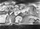 Antarctica“ (Iceberg between Paulet and Shetland Islands) by Sebastião Salgado, 2005, Silbergelatineabzug, sold Jun 2015