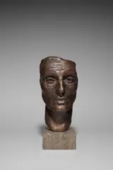 Renée Sintenis, Selbstbildnis, 1944, Bronze mit brauner Patina, auf Steinsockel montiert