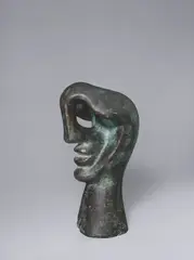 Jeanne Mammen, Männerkopf, Um 1945, Bronze mit schwarzgrüner Patina