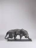 Hans Martin Ruwoldt, Panther, Bronze mit graugrüner Patina, auf Bronzesockel montiert