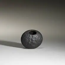 Kerry Schuss, untitled, 1982, cast bronze