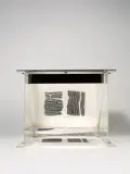 Gianni Colombo, Strutturazione fluida (Ottica), 1964, Plexiglas und Blech, gebogen