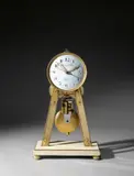 Zacharie Joseph Raingo, Skelettuhr, Um 1826, Bronze, feuervergoldet; Messing, feuervergoldet; Eisen, geschnitten, poliert, teilweise gebläut; Marmor; Email, bemalt. Rundes Ziffernblatt mit arabischen Zahlen und Minuterie. Gehwerk mit verlängerter Gangdauer über zwei Federhäuser, konstante Kraft