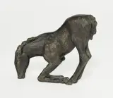 Trinkendes Fohlen by Renée Sintenis, 1926, Bronze mit dunkelbrauner Patina. Höhe: 10 cm (3 ⅞ in.), sold Nov 2010
