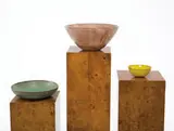 Laura Andreson, Matte rose glazed earthenware bowl with incised walls