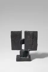 Fritz Koenig, Torflügel, 1963, Bronze mit dunkelbrauner Patina