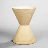 Lagardo Tackett, floor vase
