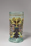 Böhmisch oder sächsisch, Glas, farbige Emailmalerei, 25,6 cm; Ø 11,5 cm (10 ⅛ in.; Ø 4 ½ in.)
