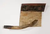 Franz Bernhard, Relief Büste Profil, 1972, Holz und Eisen (Wandobjekt)