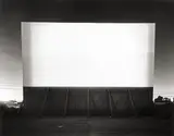 LOS ALTOS DRIVE-IN, LAKEWOOD“, AUS DER SERIE „THEATERS by Hiroshi Sugimoto, 1993, Silbergelatineabzug, sold Nov 2012