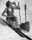 Martin Munkácsi, Leni Riefenstahl beim Skilaufen, 1930, Vintage. Silbergelatineabzug