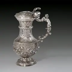 Albrecht Biller, Schenkkanne von Herzog Christian von Sachsen-Weißenfels (1682-1736). 1695-1699 und um 1715, Silber, gegossen, getrieben, ziseliert; innen feuervergoldet. 28,5 cm (11 ¼ in.)