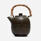 Toshiko Takaezu, Early teapot