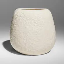 Shio Kusaka, (freestyle 11), 2010, glazed porcelain