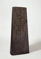 Rainer Kriester, Il mari del sud, 2001, Holz, schwarz bemalt. Höhe: 80,5 cm (31 ¾ in.)