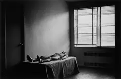 Duane Stephen Michals, The Spirit leaves the body“, Sequenz, 1968, 7 Silbergelatineabzüge