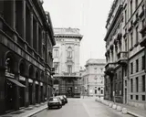 Thomas Struth, Via Giuseppe Verdi, Milano, 1992, Silbergelatineabzug, 1992. Agfa-Papier