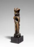 Henry Moore, Upright Motive, Maquette No. 9