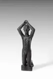 Hermann Blumenthal, Auf Block Kniender mit erhobenen Armen, 1933, Zink mit schwarzer Patina