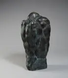 Wieland Förster, Kleiner trauernder Mann, 1973, Bronze mit dunkelbrauner Patina. Höhe: 49,5 cm (19 ½ in.)