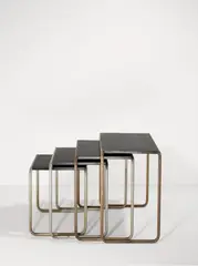 Satztische – Modell: B 9-9c by Marcel Breuer, 1926, Stahlrohr, vernickelt (Ø Rohr: 2 cm); Holzplatten, schwarz lackiert; Platten gesteckt, nicht geschraubt – Hersteller: Th, sold May 2019