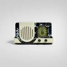Ltd. Addison Industries, Waterfall radio, model A2D, c. 1940, Catalin, plastic