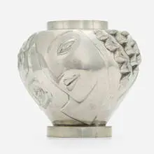 Anna Petrus, Profile vase, 1927 / 1975, pewter