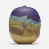 Toshiko Takaezu, Untitled Closed Form (with rattle)