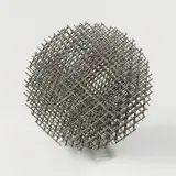 François Morellet, Sphère–Trame, 1962, Multiple aus geschweißten Stahlstäben. Durchmesser: 35,8 cm (14 ⅛ in.)